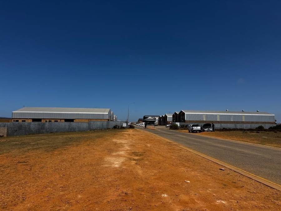 Commercial Property for Sale in Kwanonqaba Western Cape